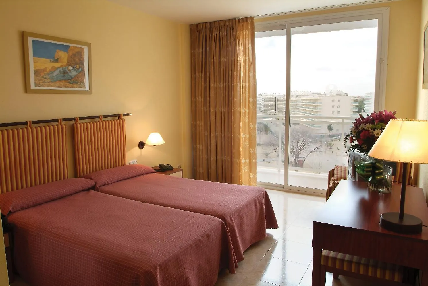 Sol Costa Daurada Hotel Salou 4*,